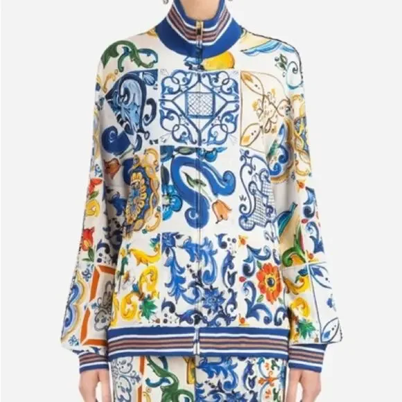 Dolce&Gabbana women bomber size 42IT or M Authentic Retail 1250$
